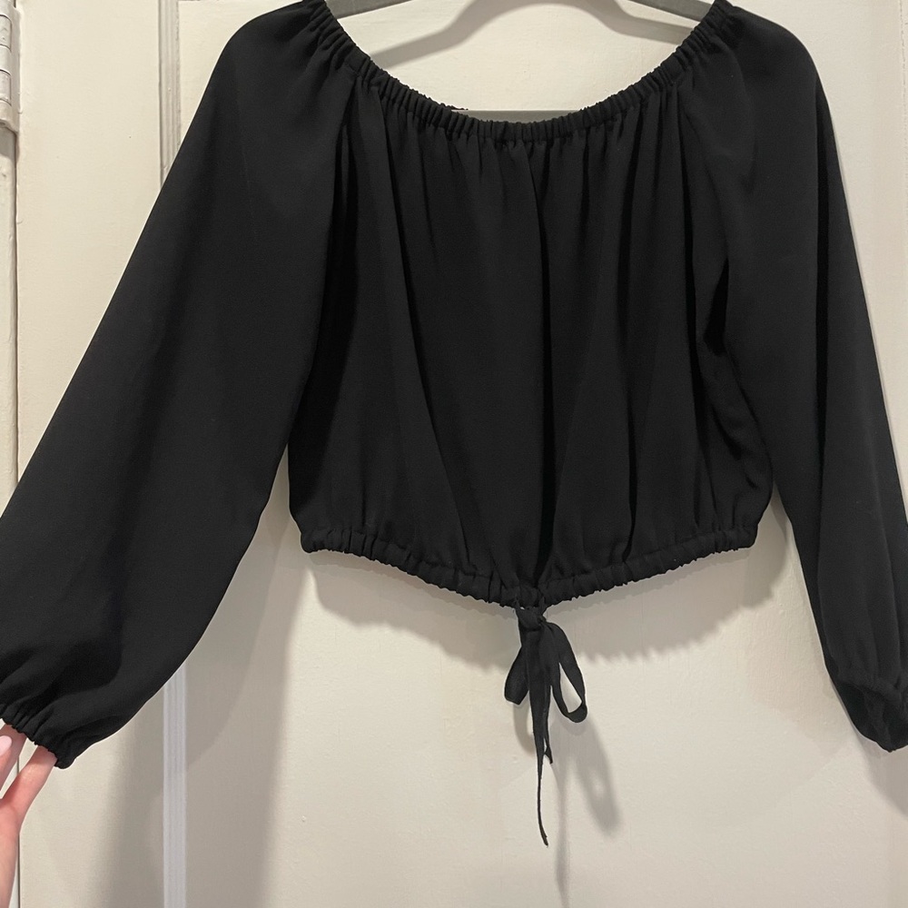 Aritzia Wilfred Black Women's Off- The Shoulder Top